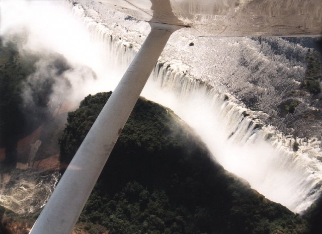 Victoria Falls - viewed from the Air 3 - vfalls4.jpg