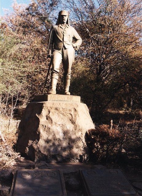 Victoria Falls - Dr Livingston's Statue