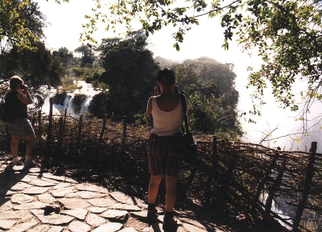 Start of Vic Falls walk - vfalls9.jpg